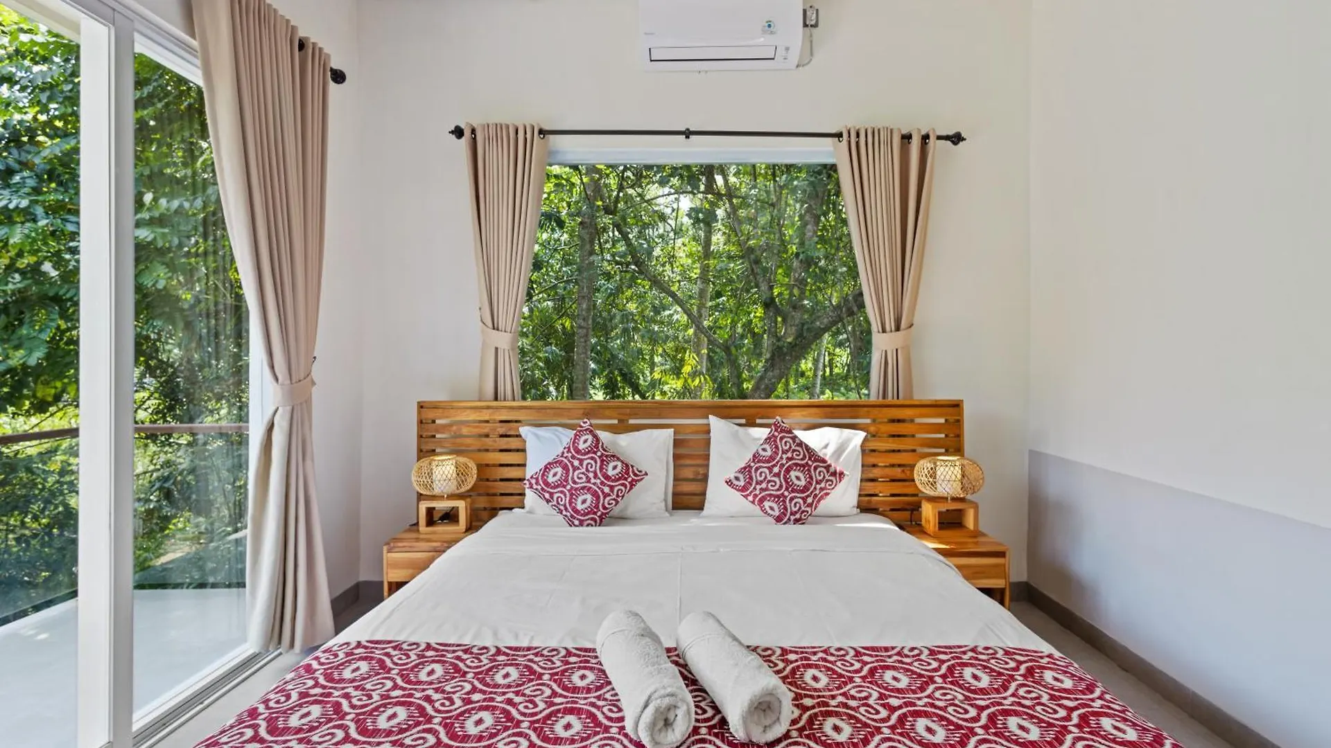 New 4 Bedroom Villa Surrounded By Jungle And Ricefields Ubud 0*,  Indonésie