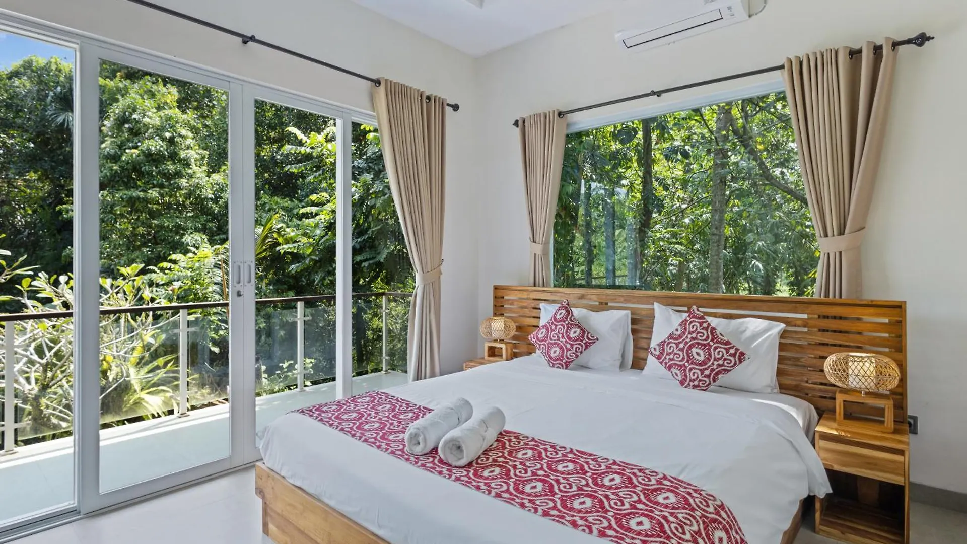 New 4 Bedroom Villa Surrounded By Jungle And Ricefields Ubud